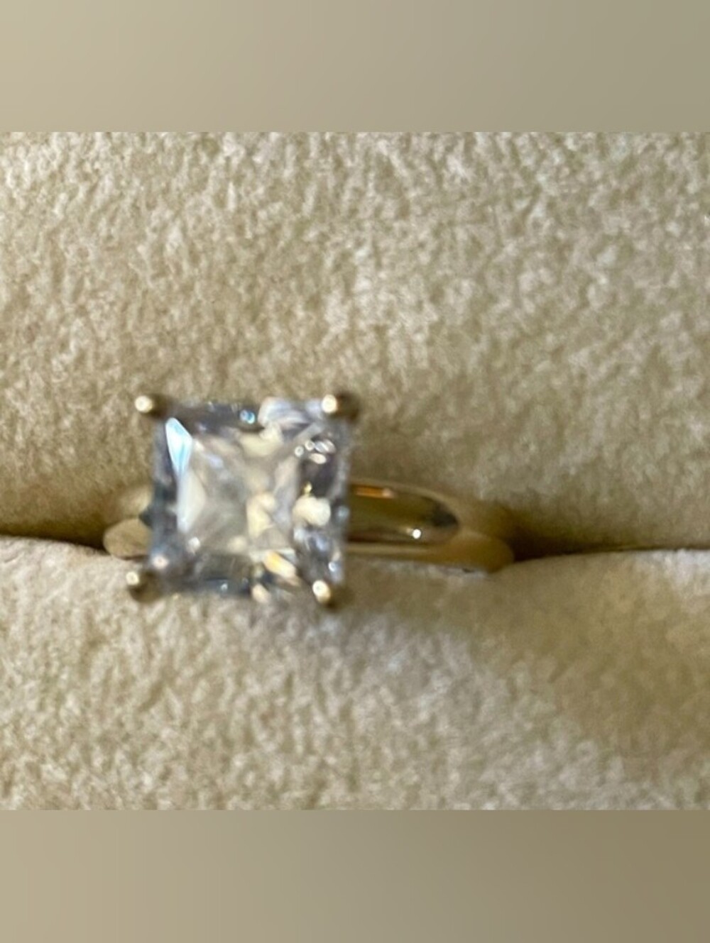 NWOT Beautiful Square-Cut Solitaire Ring in Sterling Silver Stamped 925- 3.5ct